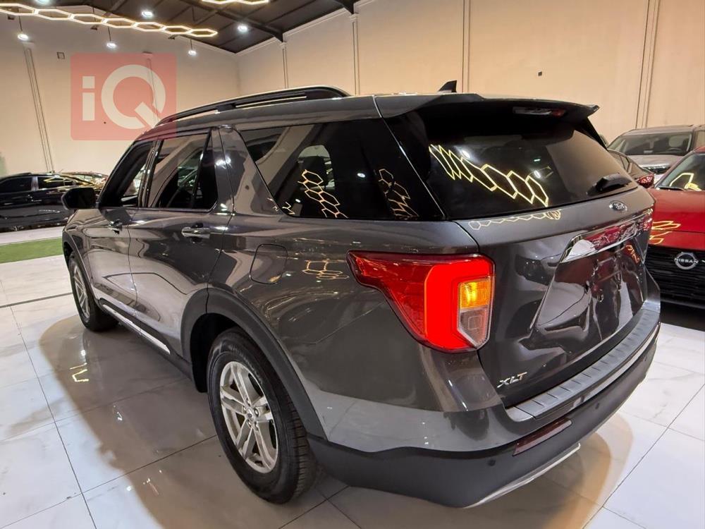 Ford Explorer